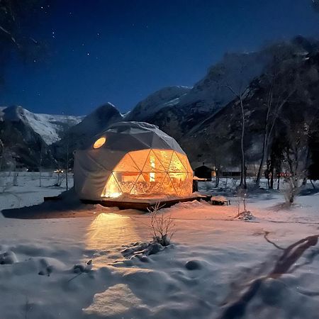 Olden Glamping - One With Nature สตรีน ภายนอก รูปภาพ