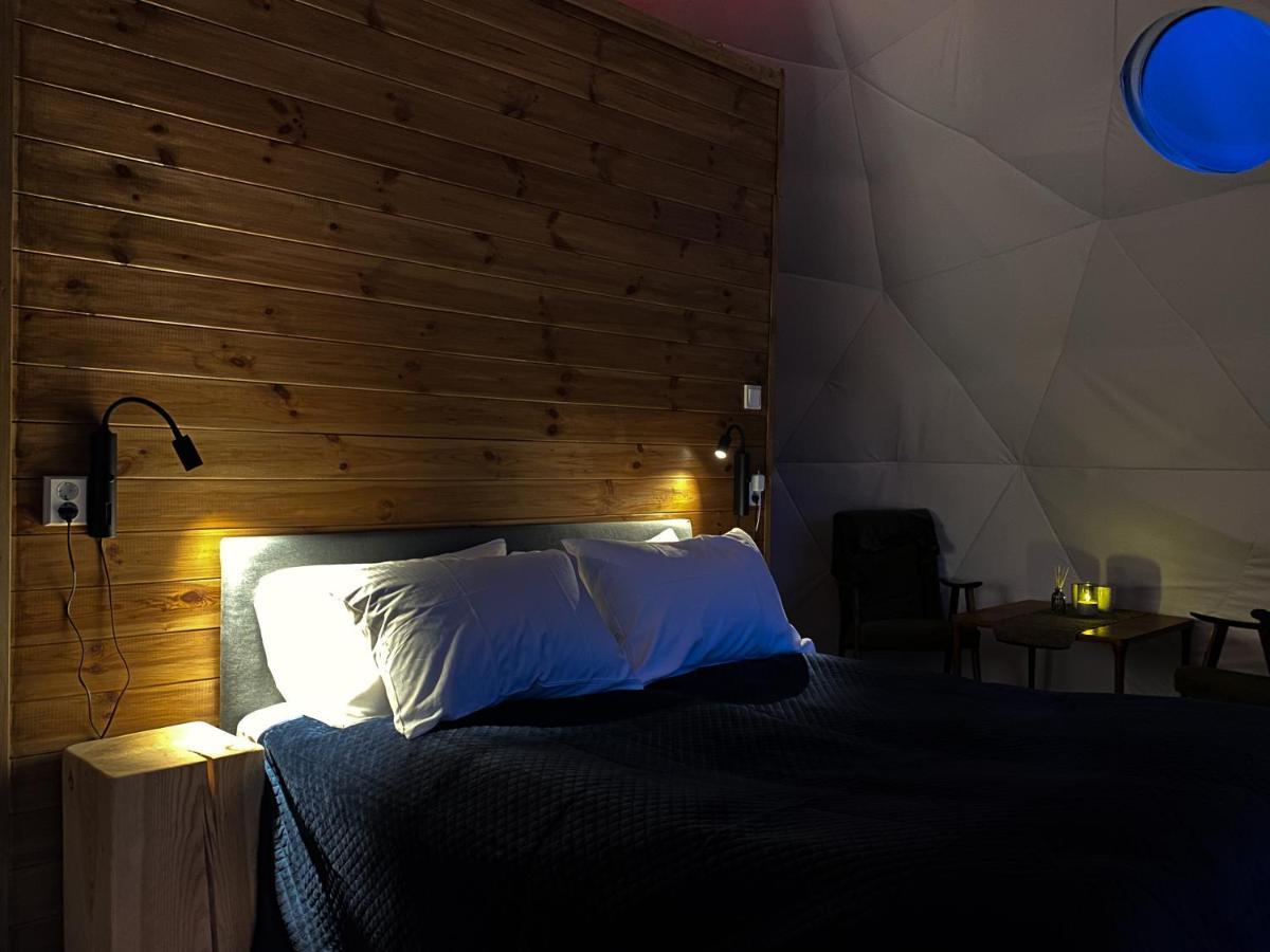 Olden Glamping - One With Nature สตรีน ภายนอก รูปภาพ