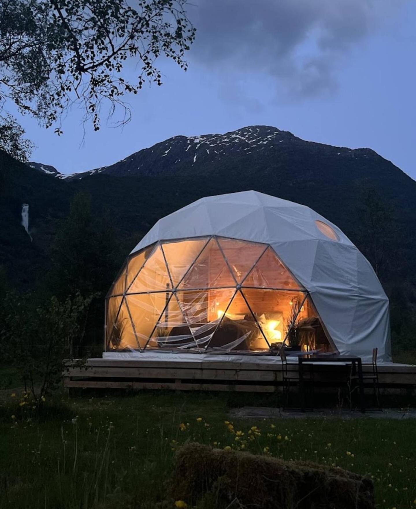 Olden Glamping - One With Nature สตรีน ภายนอก รูปภาพ